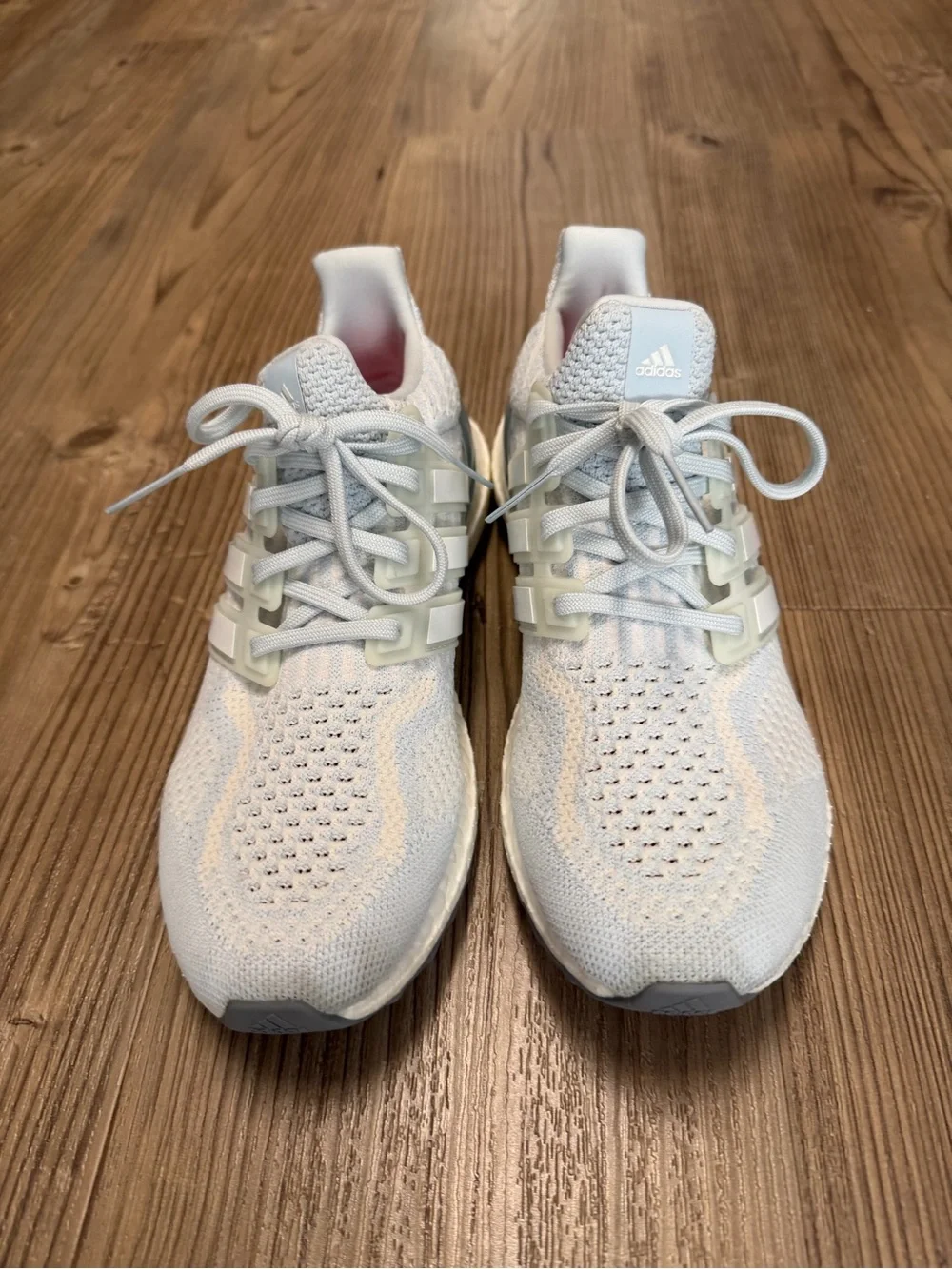 NWOT Adidas sneakers